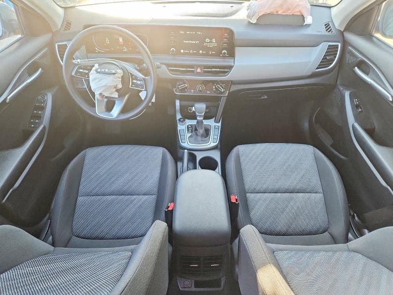 2026 KIA SELTOS LX 8