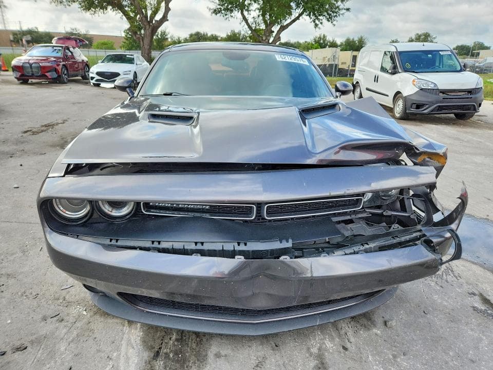 2019 DODGE CHALLENGER SXT 5
