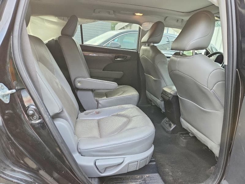 2023 TOYOTA HIGHLANDER PLATINUM 11