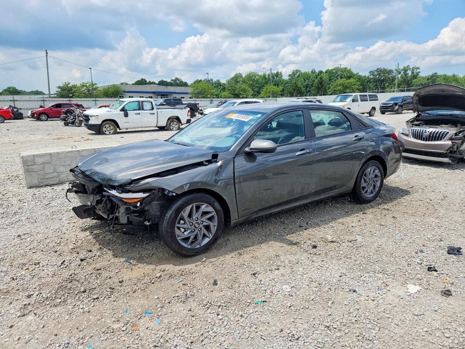 2024 HYUNDAI ELANTRA SEL