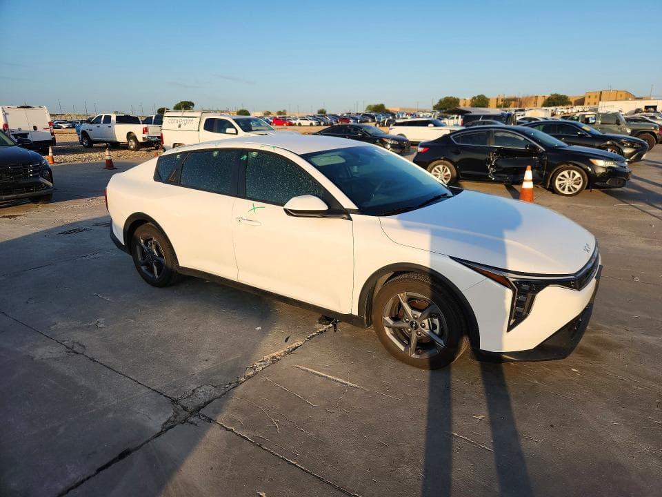 2025 KIA K4 LXS 4