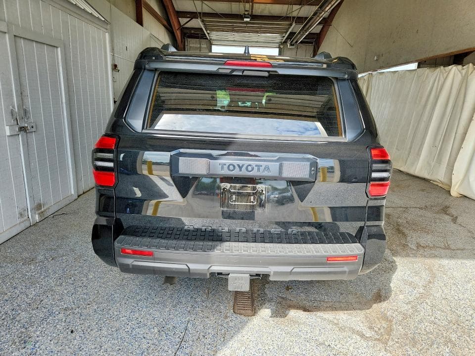 2026 TOYOTA 4RUNNER SR5 6