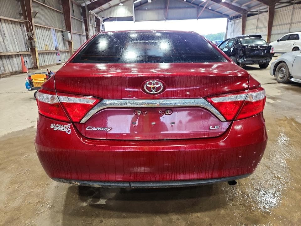 2017 TOYOTA CAMRY LE 6