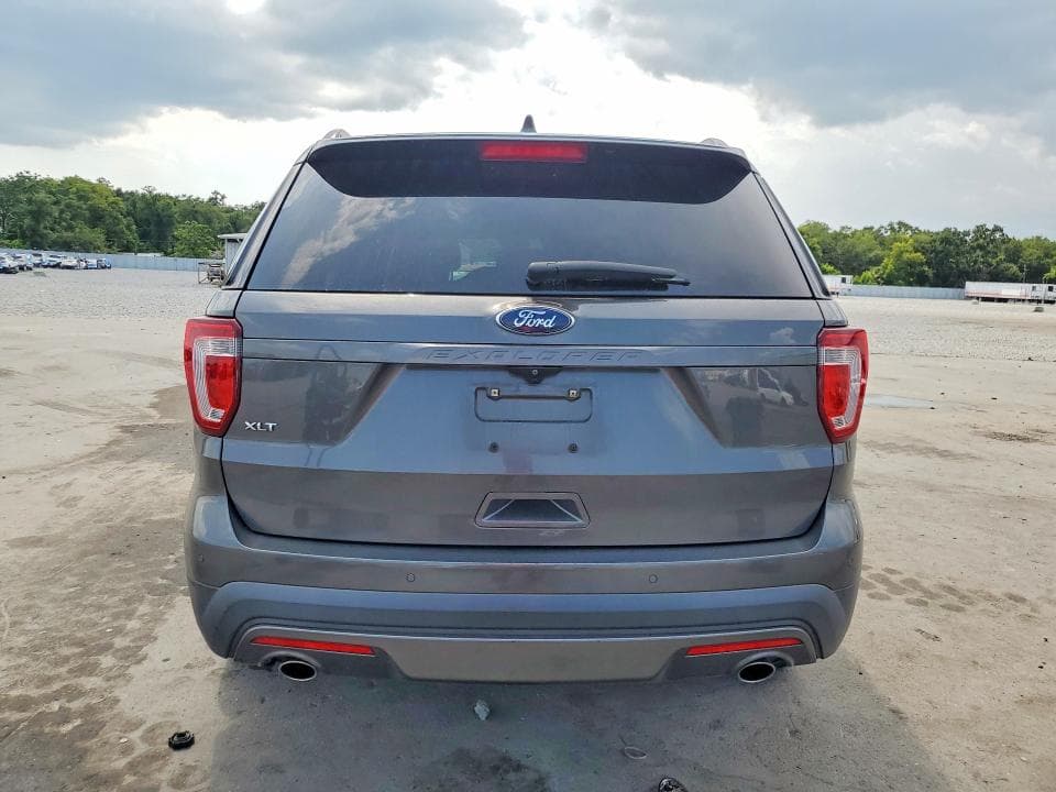 2017 FORD EXPLORER XLT 6