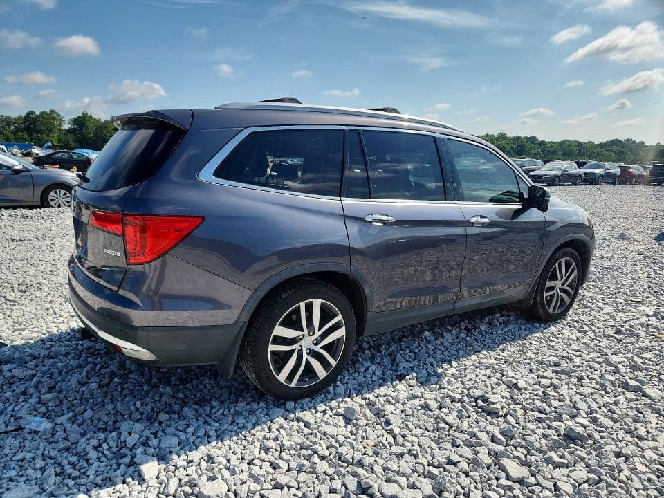 2017 HONDA PILOT TOURING 3