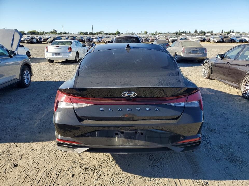 2023 HYUNDAI ELANTRA SE 6