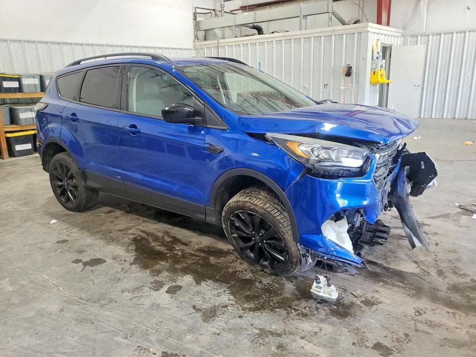 2017 FORD ESCAPE SE 4