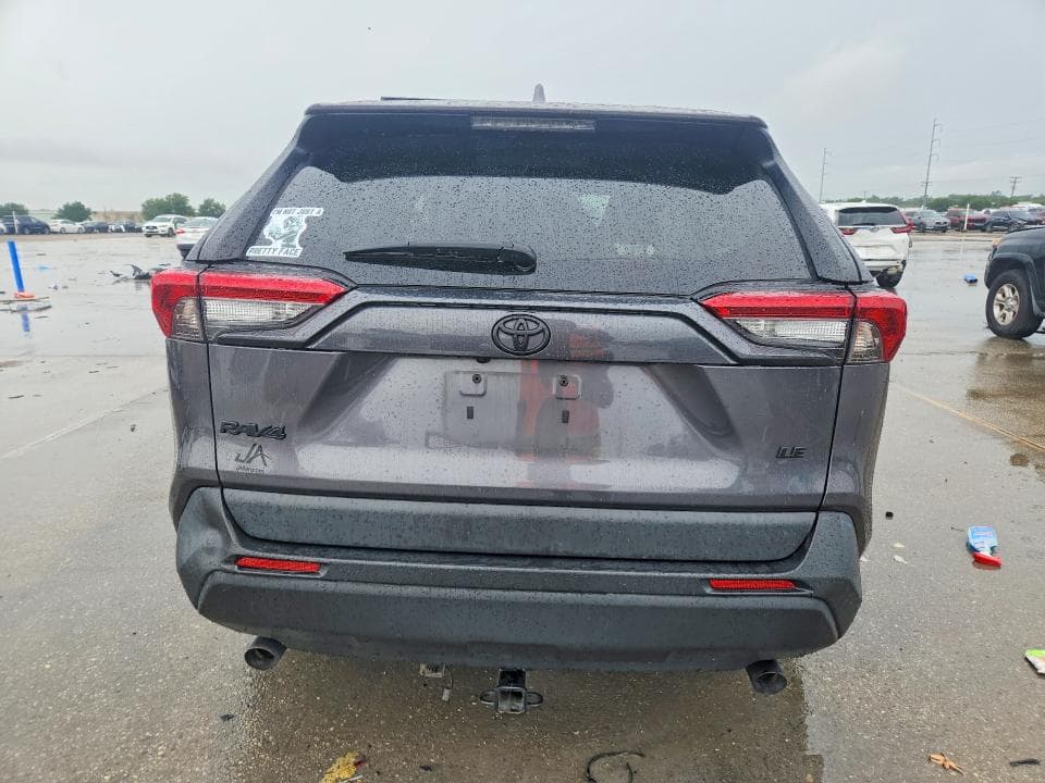 2022 TOYOTA RAV4 LE 6