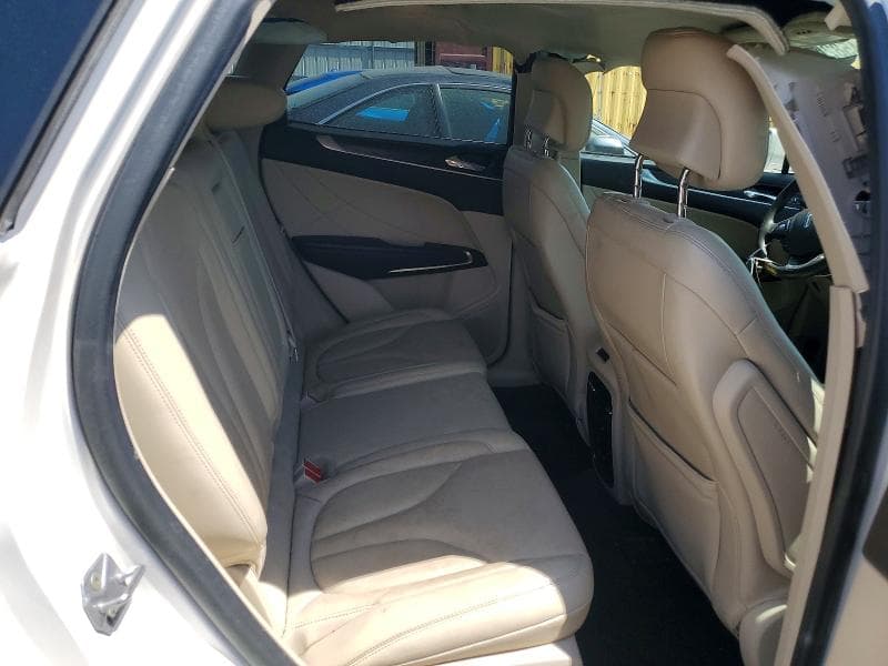 2019 LINCOLN MKC RESERVE 11