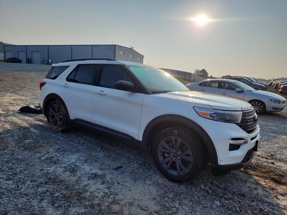 2021 FORD EXPLORER XLT 4