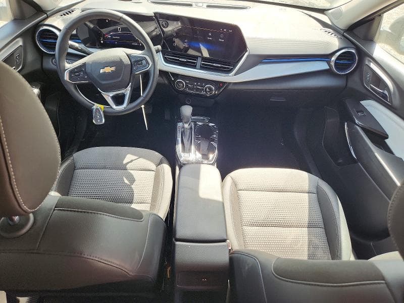 2025 CHEVROLET TRAX 1LT 8