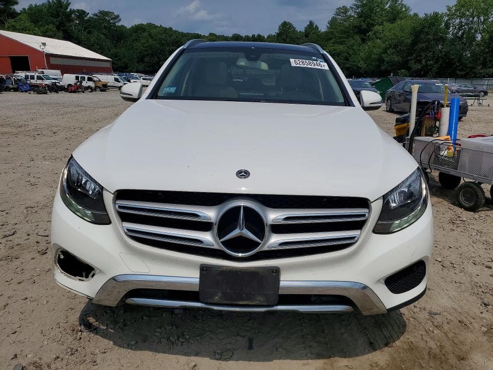 2019 MERCEDES-BENZ GLC 300 4MATIC 5