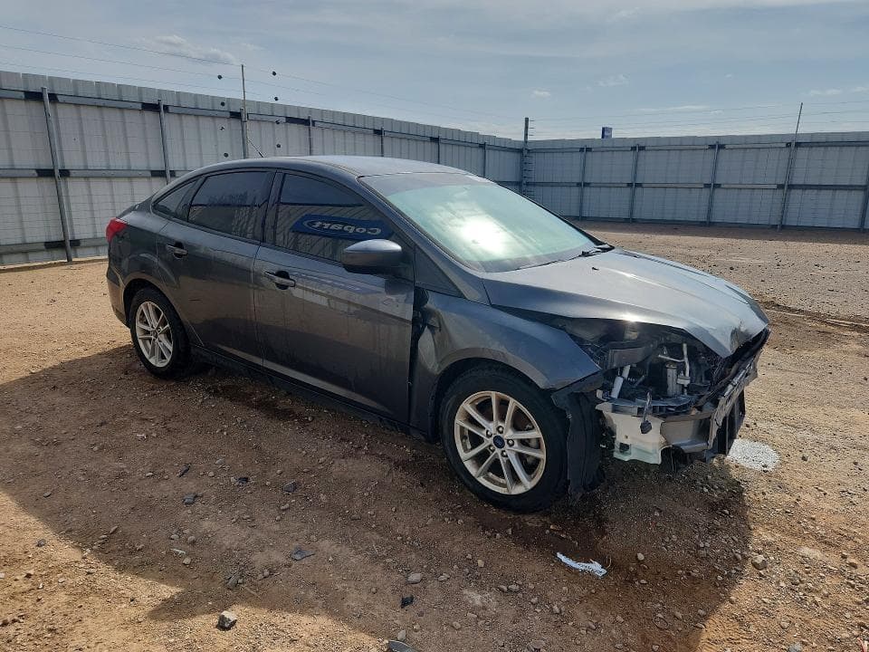 2018 FORD FOCUS SE 4