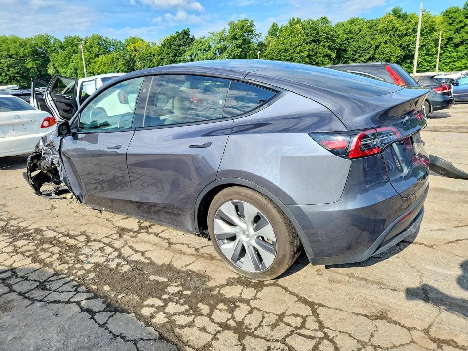 2023 TESLA MODEL Y 2