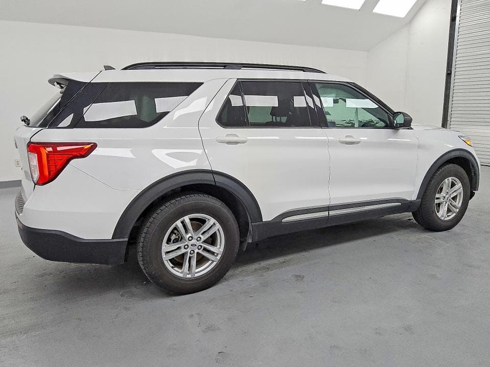 2021 FORD EXPLORER XLT 3