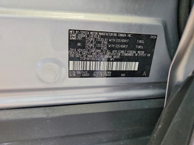 2024 TOYOTA RAV4 XLE 13