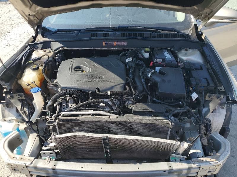2018 FORD FUSION SE 11