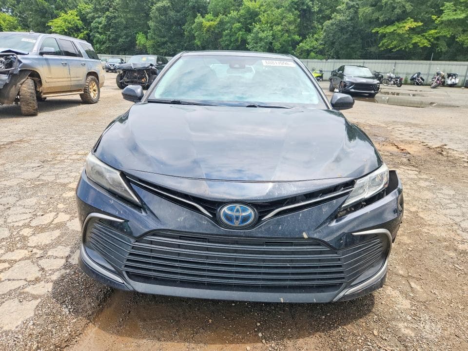 2022 TOYOTA CAMRY LE 5