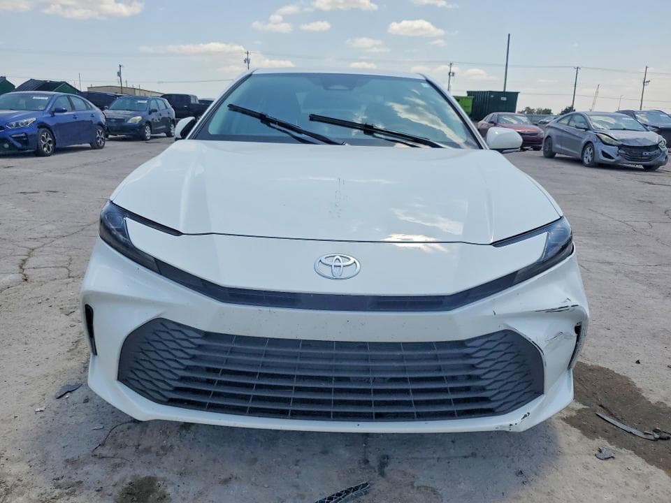 2026 TOYOTA CAMRY LE 5