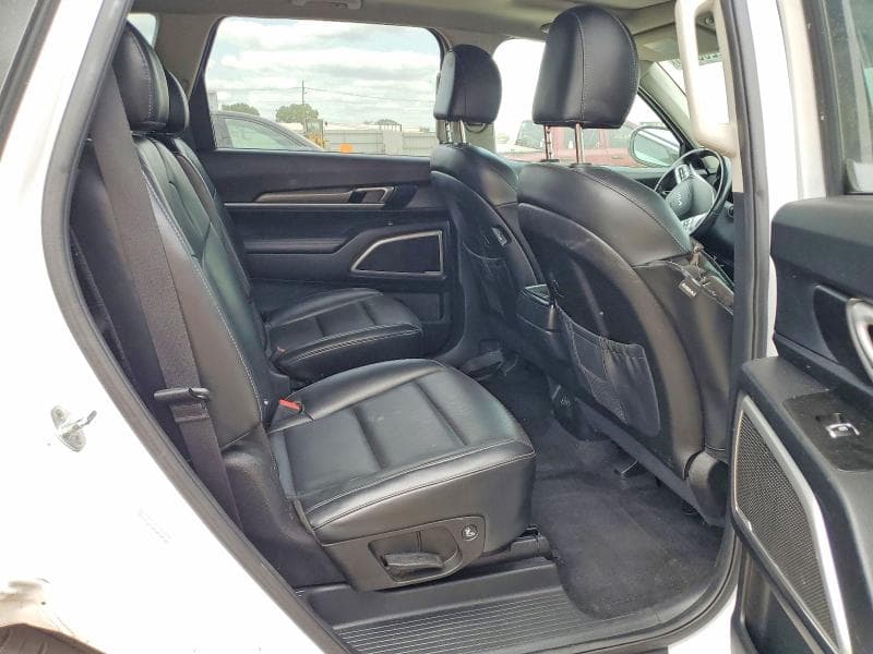 2022 KIA TELLURIDE S 11