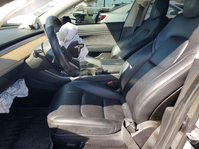 2018 TESLA MODEL 3 7