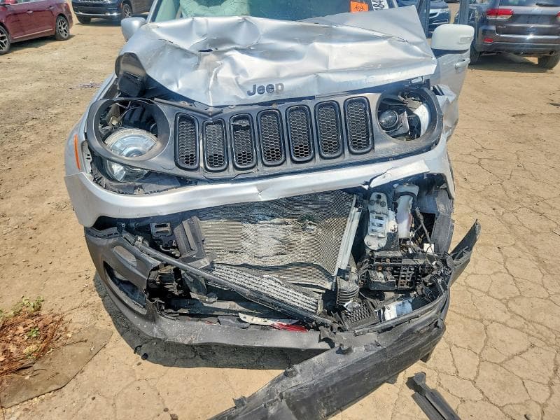 2017 JEEP RENEGADE LATITUDE 11