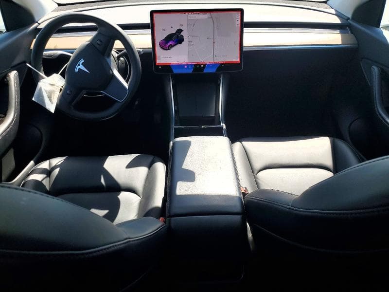 2021 TESLA MODEL Y 8