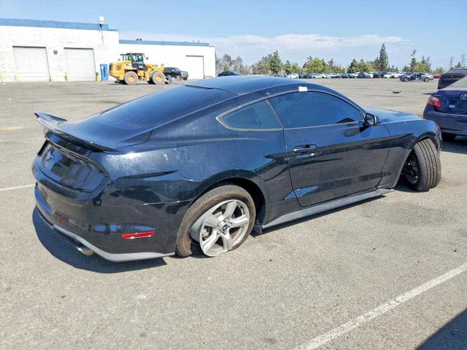 2018 FORD MUSTANG 3