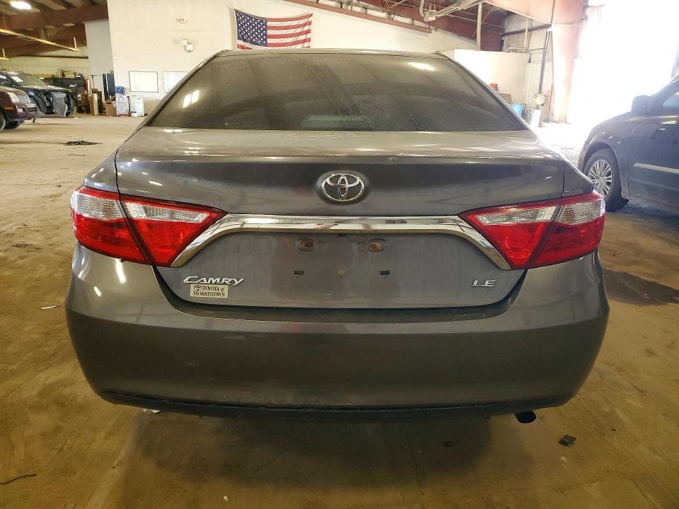 2017 TOYOTA CAMRY LE 6