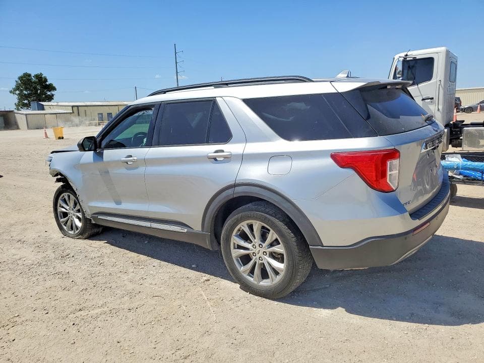 2020 FORD EXPLORER XLT 2