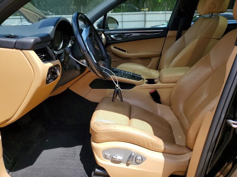 2017 PORSCHE MACAN 7