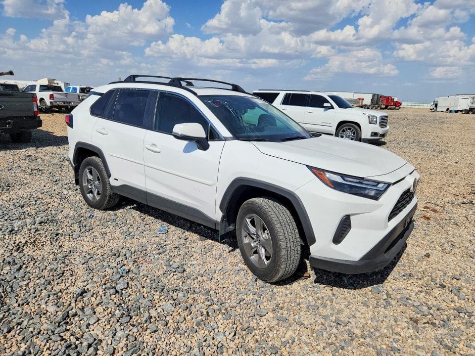 2025 TOYOTA RAV4 HYBRID XLE 4