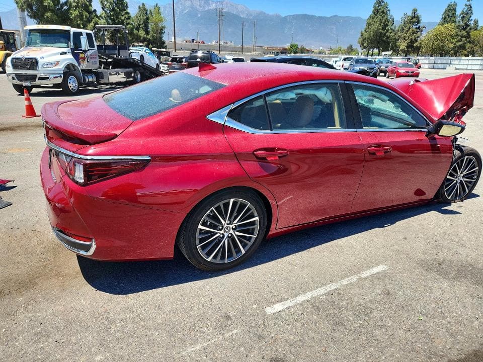 2025 LEXUS ES 300H BASE 3