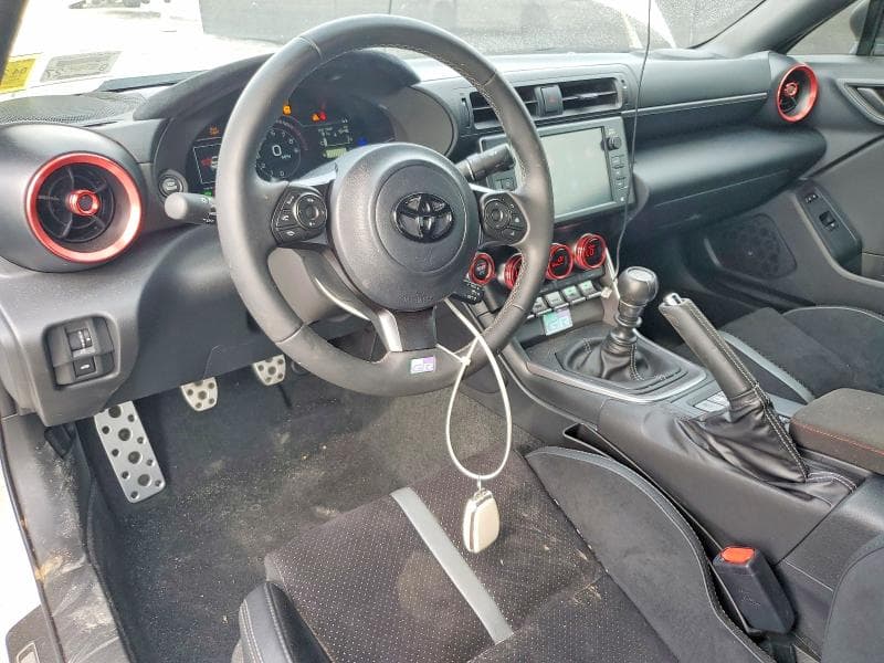2025 TOYOTA GR 86 PREMIUM 8