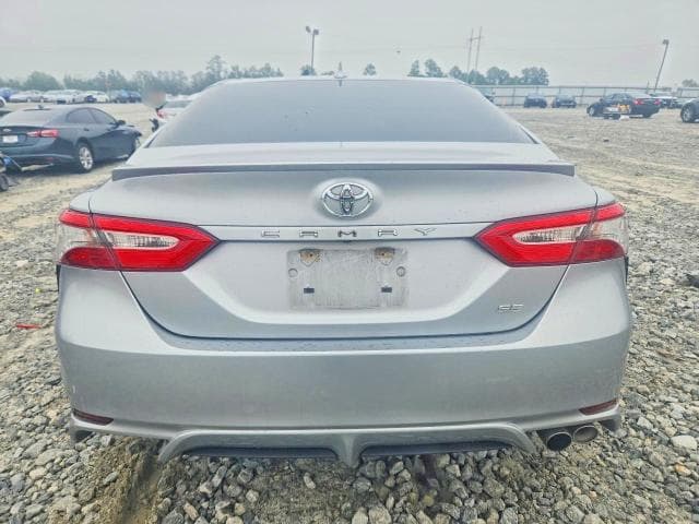 2019 TOYOTA CAMRY SE 6