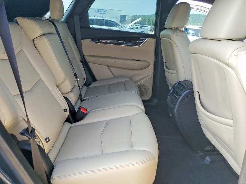 2019 CADILLAC XT5 11