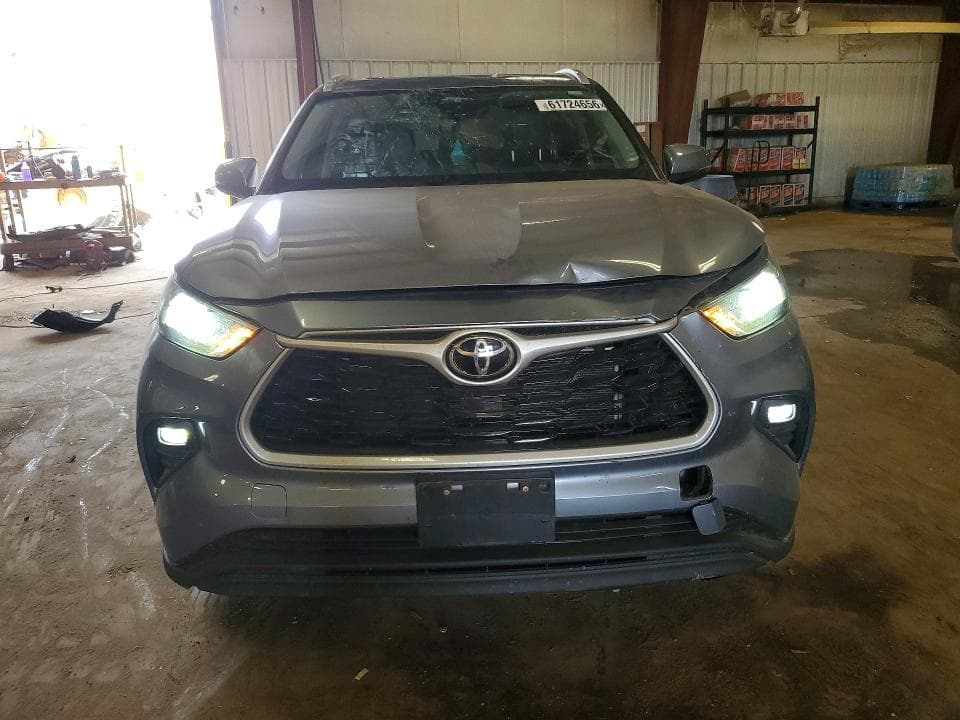 2023 TOYOTA HIGHLANDER XLE 5