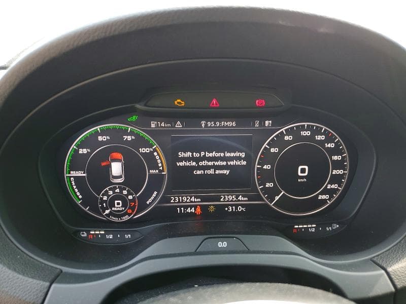 2017 AUDI A3 E-TRON PRESTIGE 9
