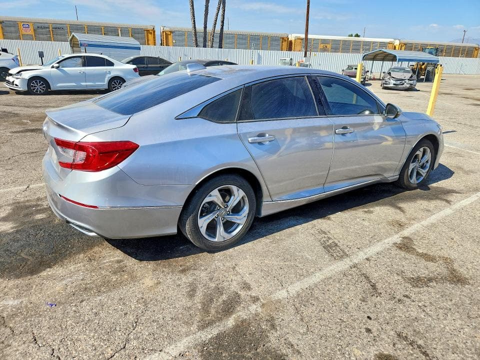 2018 HONDA ACCORD EX 3
