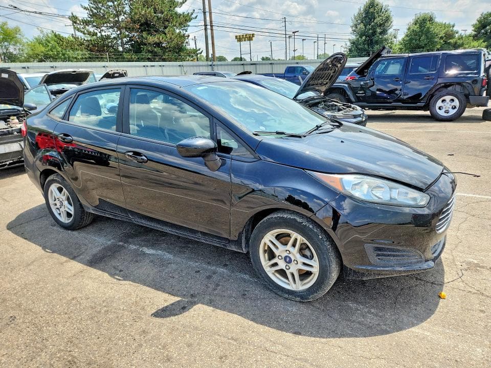 2018 FORD FIESTA SE 4
