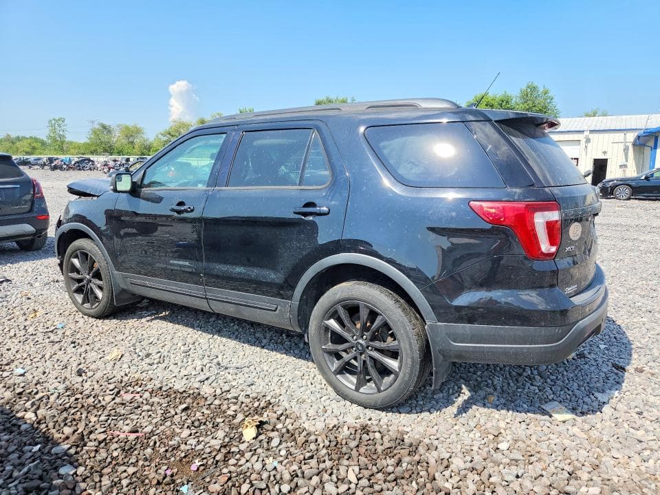 2018 FORD EXPLORER XLT 2