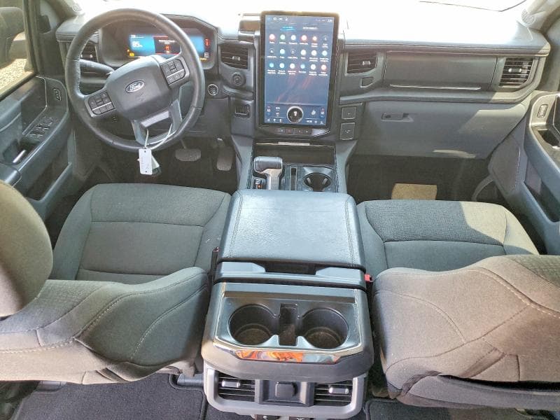 2024 FORD F150 LIGHTNING XLT 8