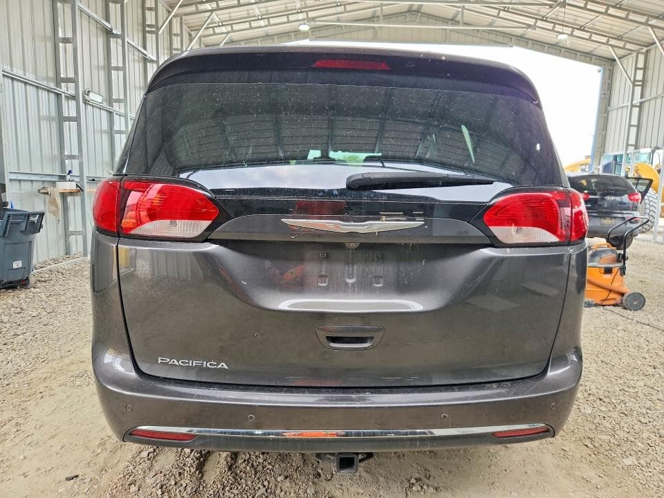 2017 CHRYSLER PACIFICA TOURING L 6