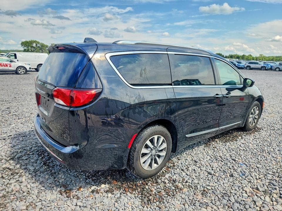 2020 CHRYSLER PACIFICA TOURING L PLUS 3