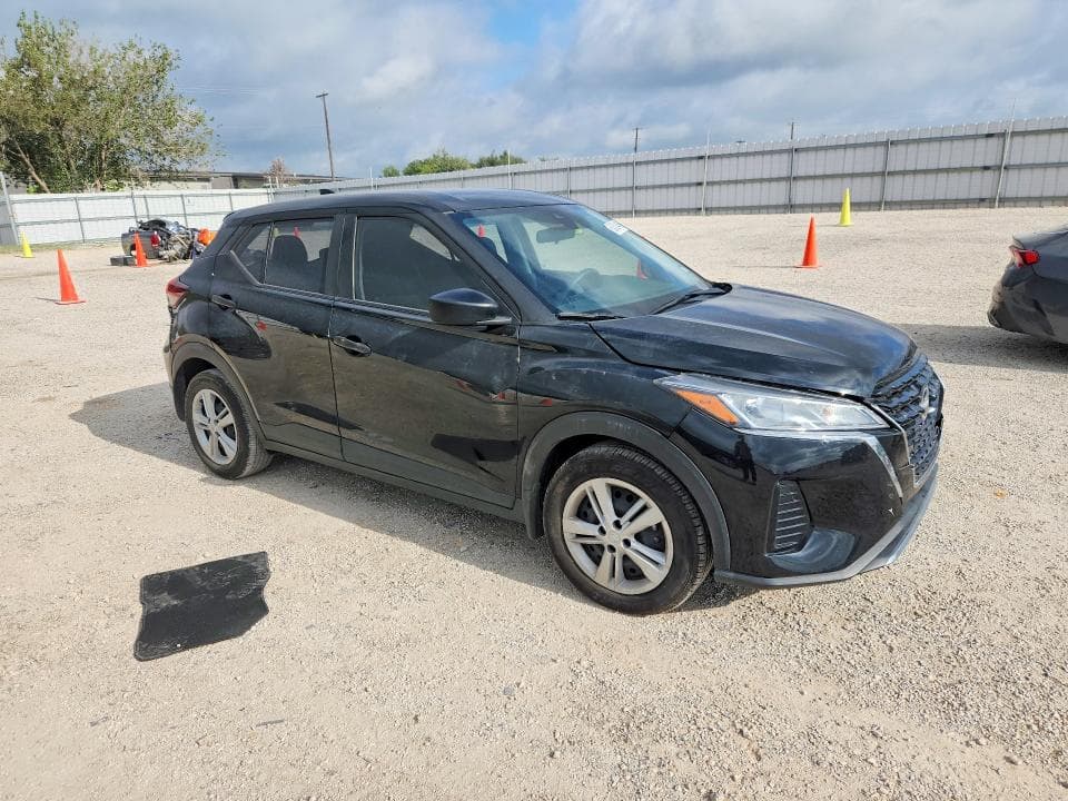 2023 NISSAN KICKS S 4