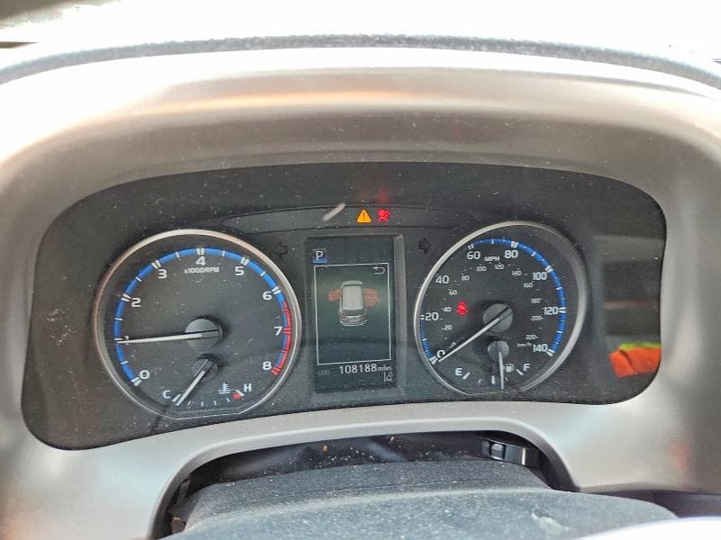 2018 TOYOTA RAV4 LE 9