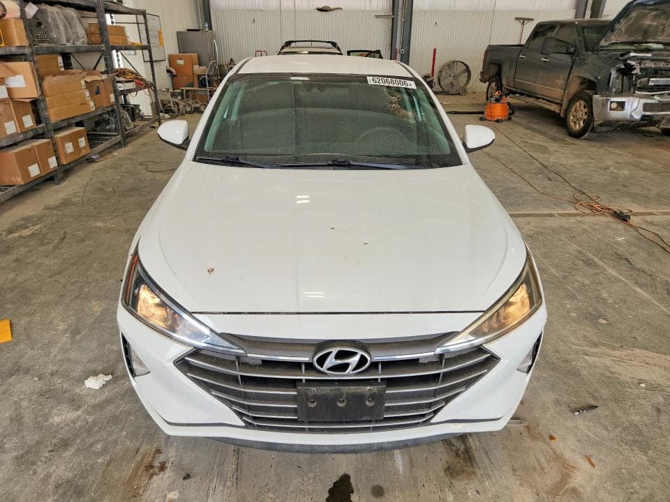 2020 HYUNDAI ELANTRA SE 5