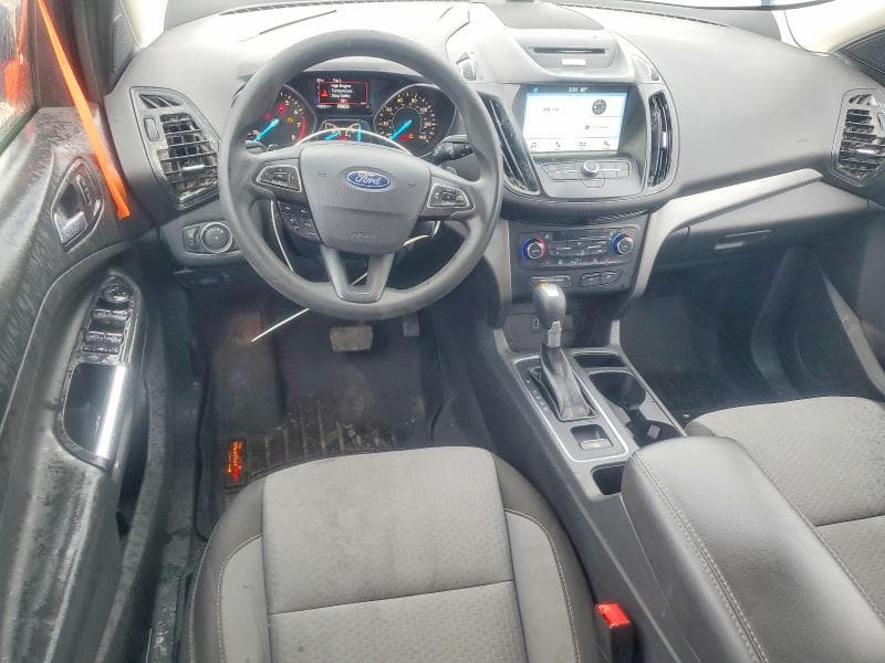 2017 FORD ESCAPE SE 8