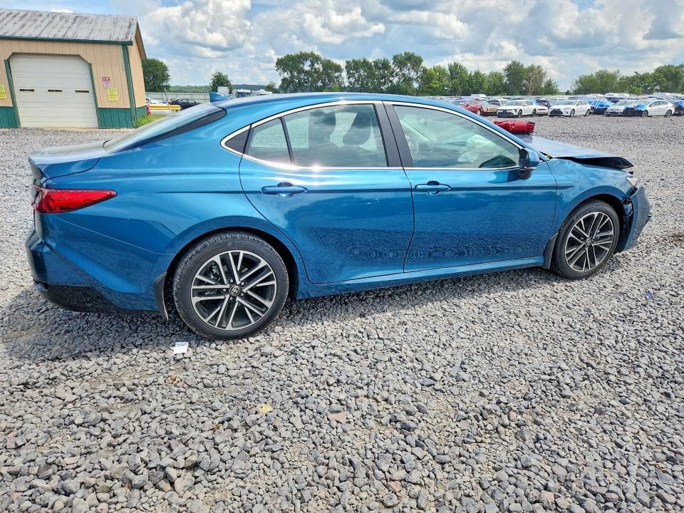 2026 TOYOTA CAMRY XLE 4