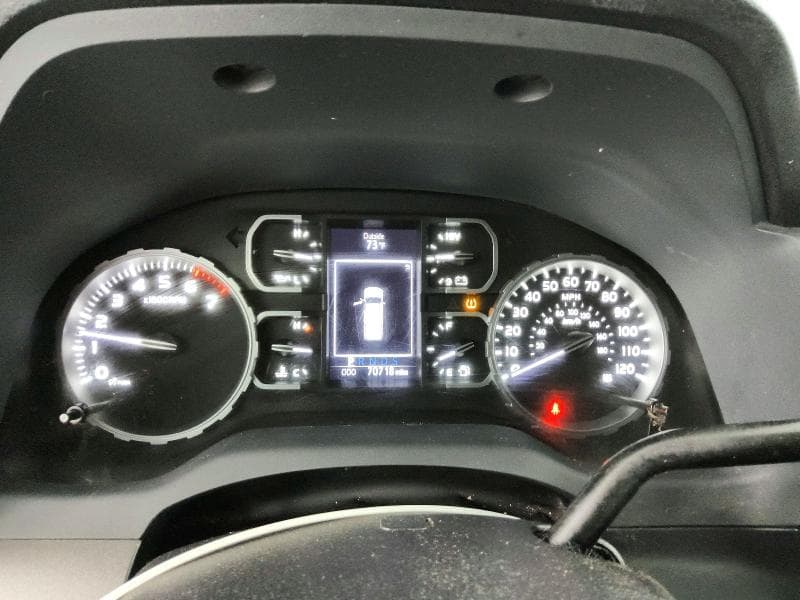 2020 TOYOTA TUNDRA SR5 9